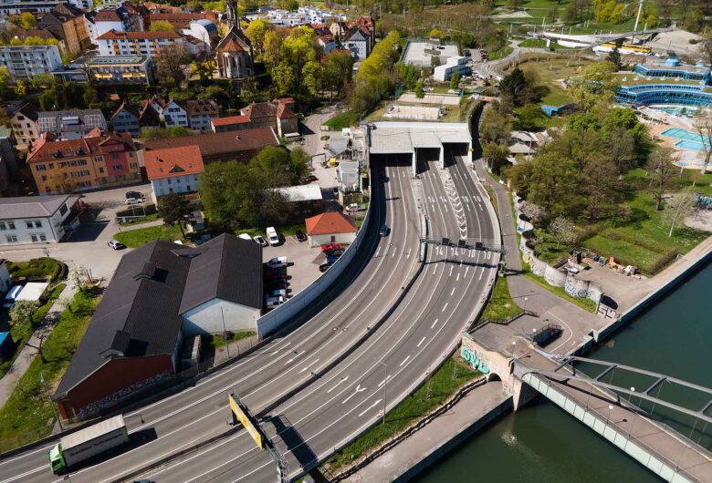 Umbau des Stuttgarter Verkehrsknotenpunktes B10/B14 - Fertigstellung Uferstraße