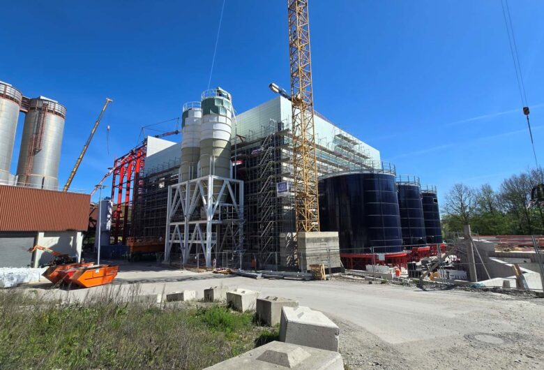Rohbau der Klärschlamm-Monoverbrennungsanlage auf dem Gelände der MVA Bielefeld-Herford
