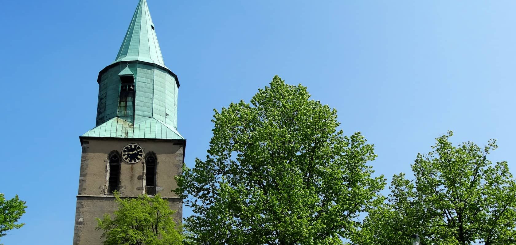 Kirchturm der St. Matthäi Kirche in Gronau Leine