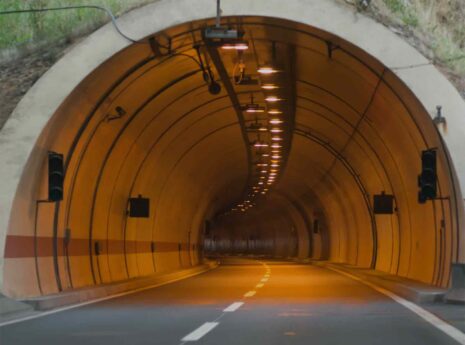 Tunnel